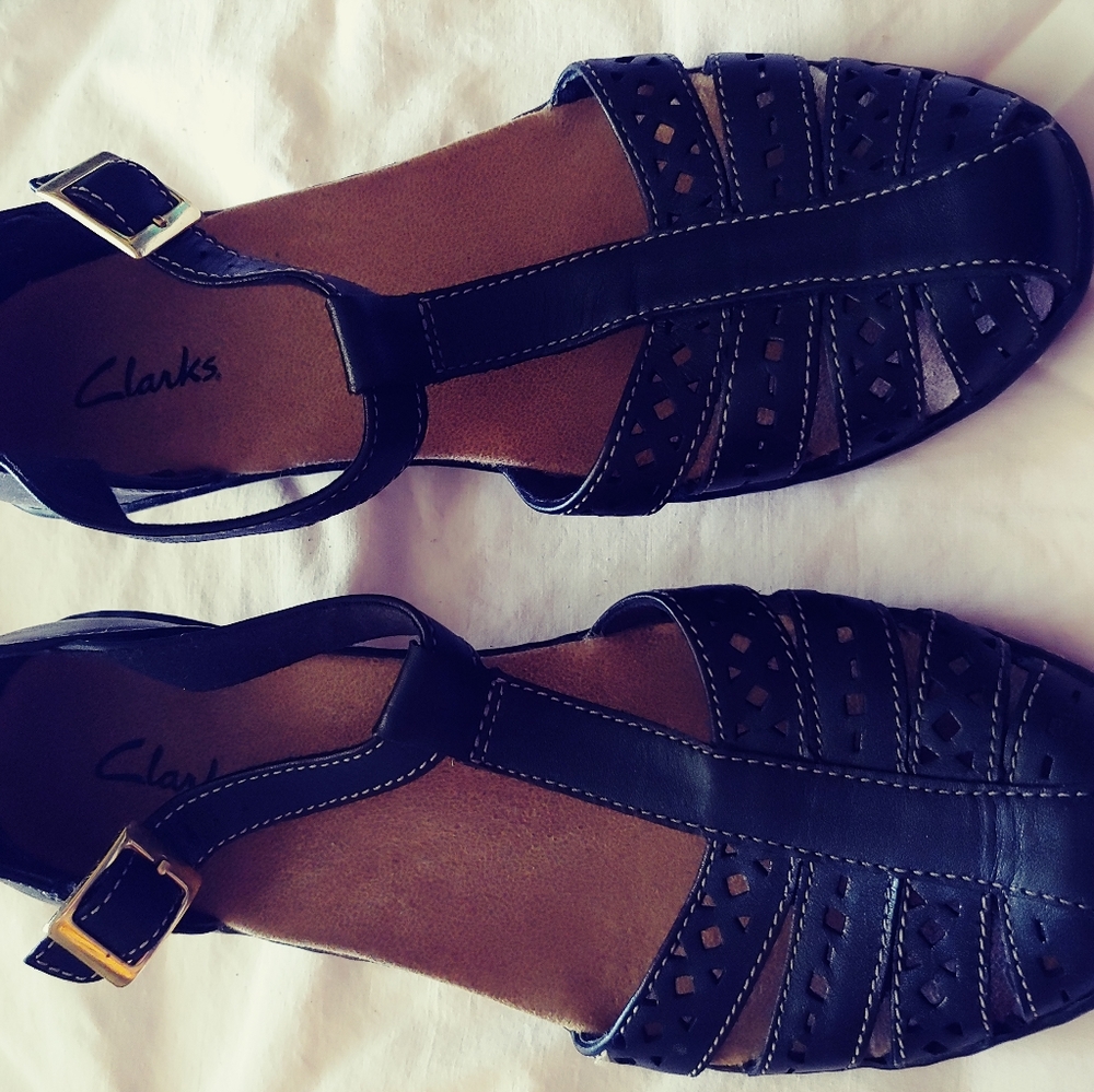 Women's Clark sandals size 6